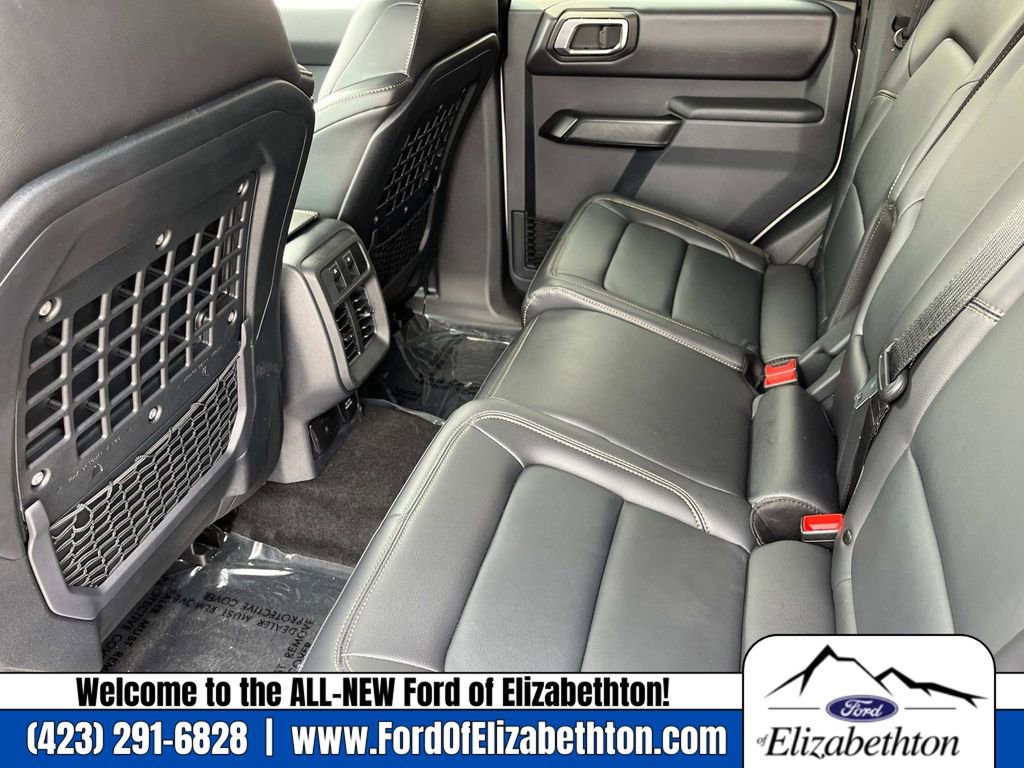 New 2025 Ford Bronco Badlands image 17