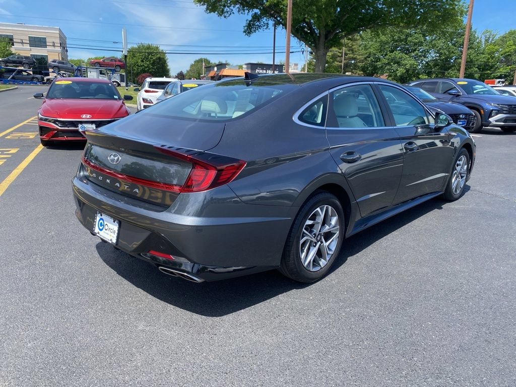 Certified 2023 Hyundai Sonata SEL FWD image 4