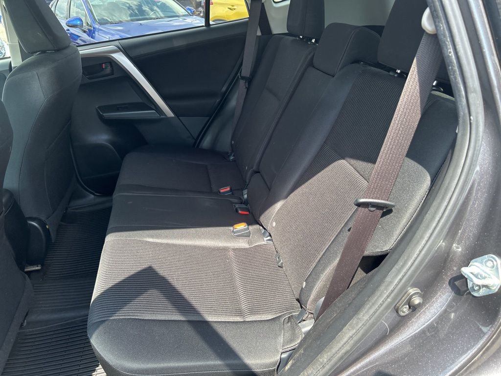 Used 2018 Toyota RAV4 LE w/ All Weather Liner Package AWD/4WD image 5