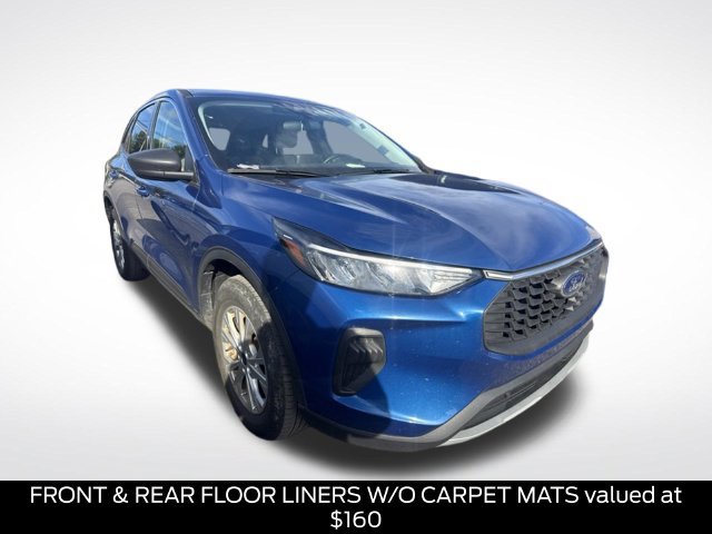 Used 2023 Ford Escape Active AWD/4WD image 3
