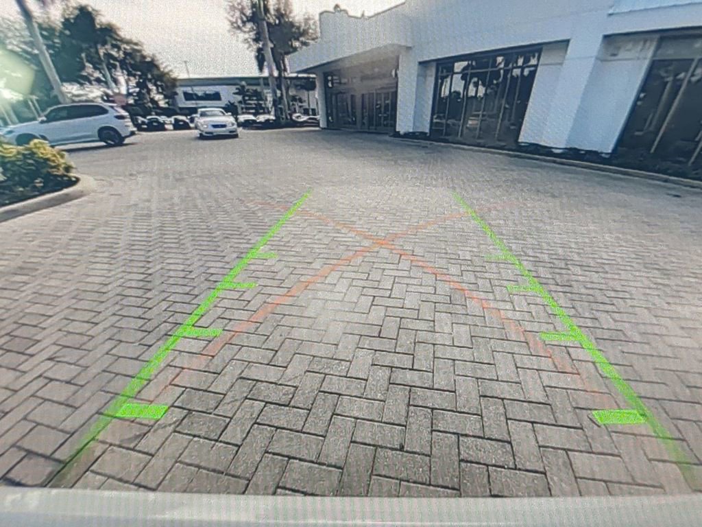 New 2026 BMW 760i xDrive w/ Premium Package image 21