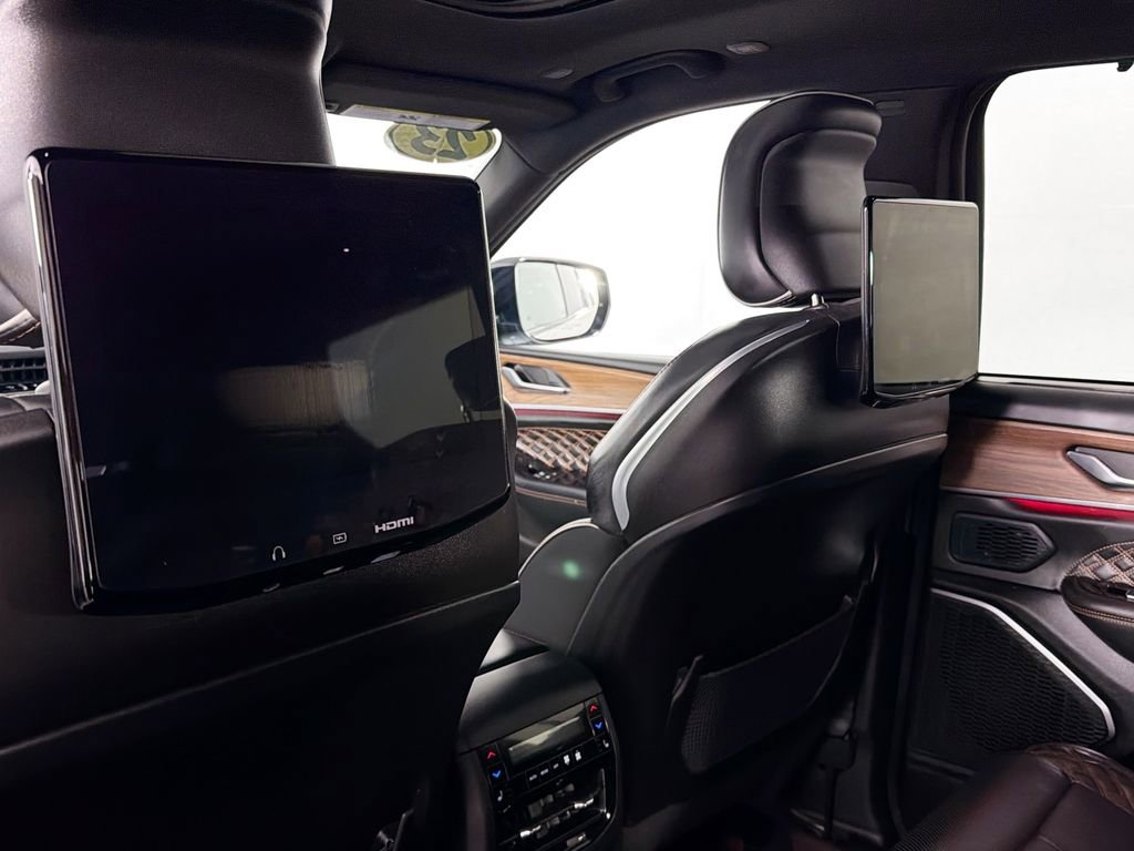 Used 2023 Jeep Grand Cherokee L Summit w/ Rear Seat Video Group I image 27