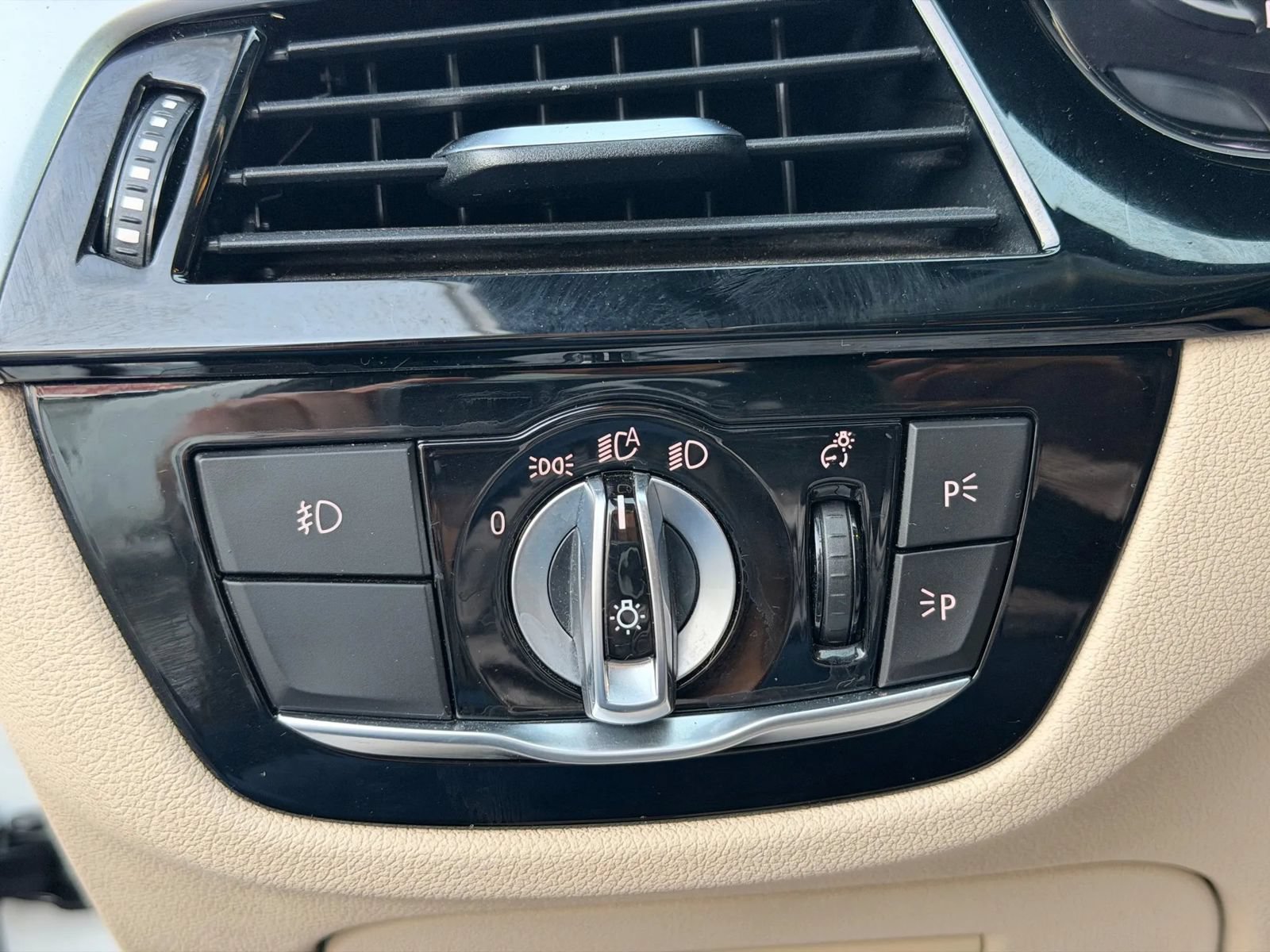 Used 2017 BMW 530i RWD image 45