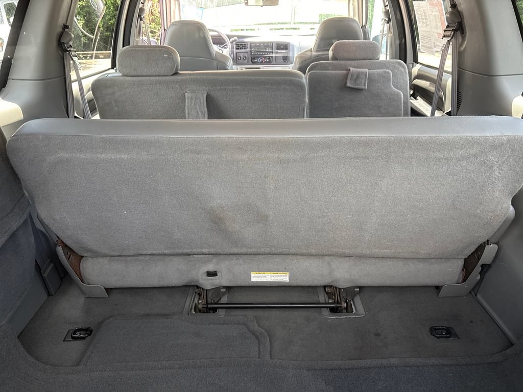 Used 2005 Ford Excursion XLS RWD image 30