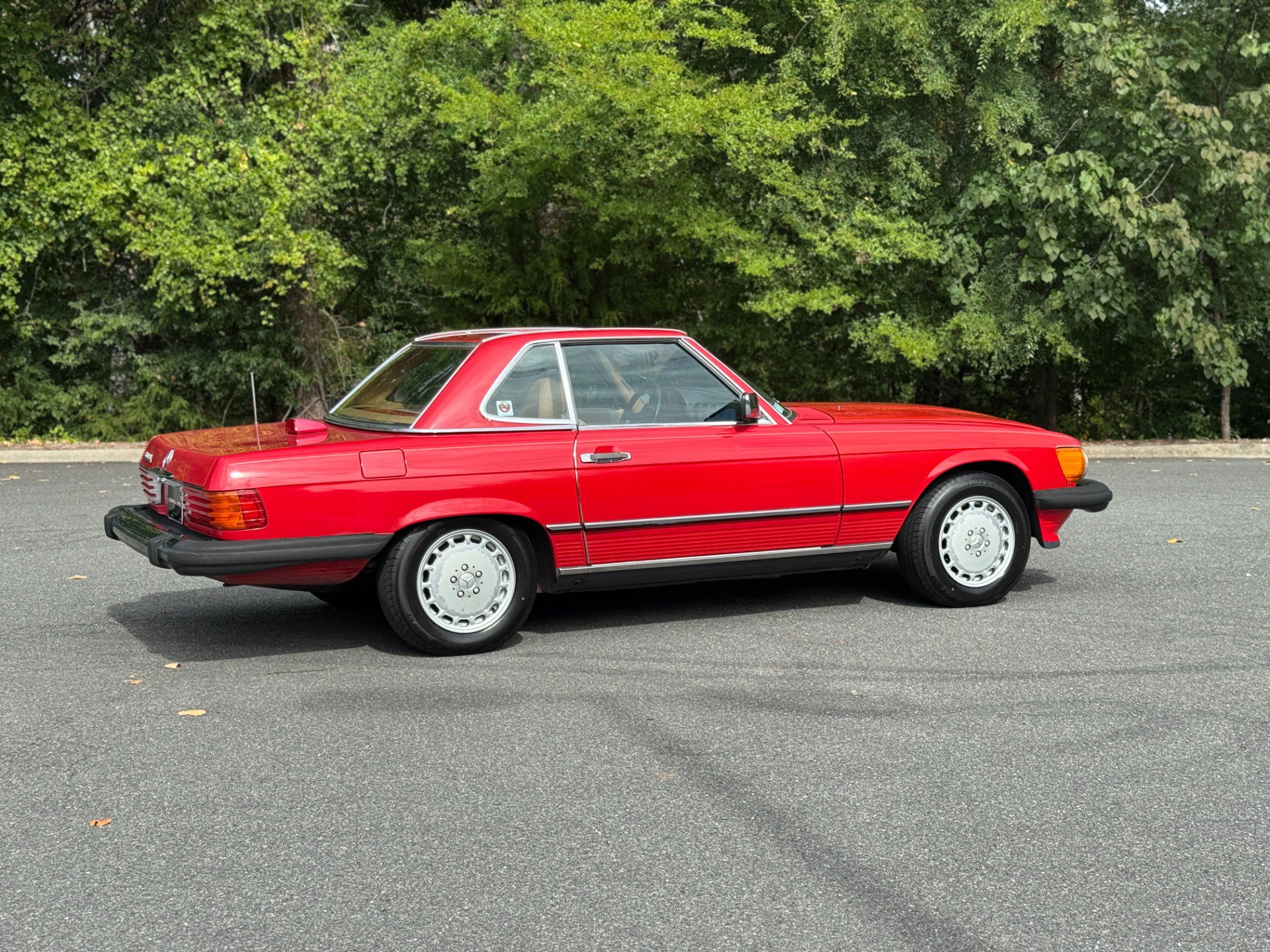 Used 1987 Mercedes-Benz 560 SL image 13