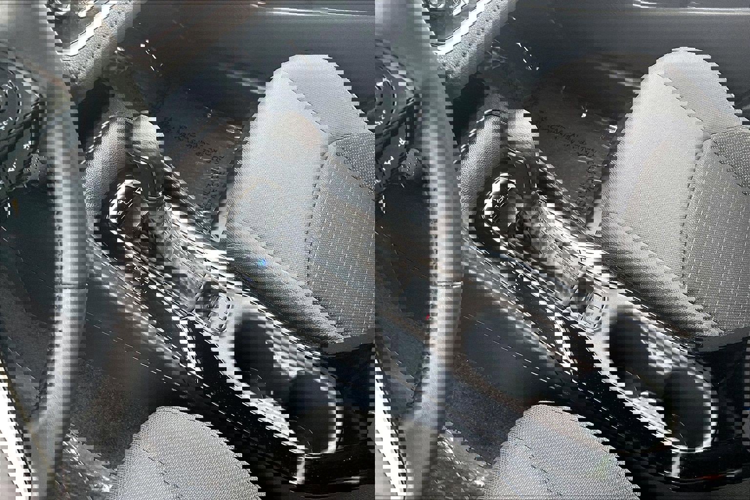 Used 2022 Toyota Corolla SE image 16