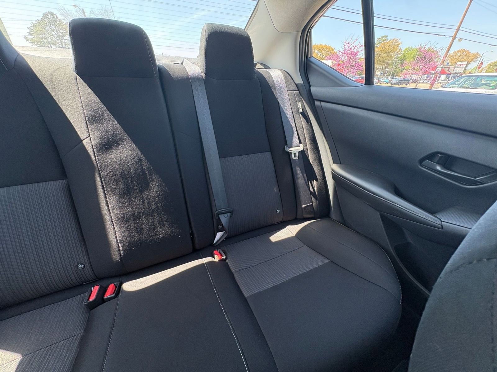 Used 2025 Nissan Sentra SV FWD image 35