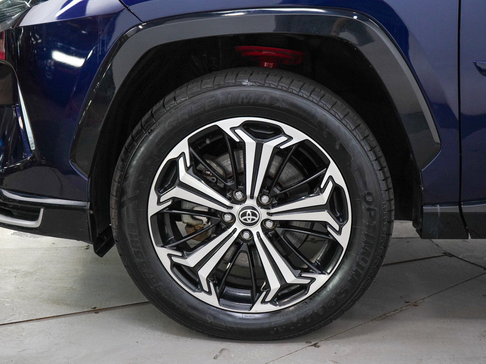 Used 2023 Toyota RAV4 XSE w/ Weather Package AWD/4WD image 30