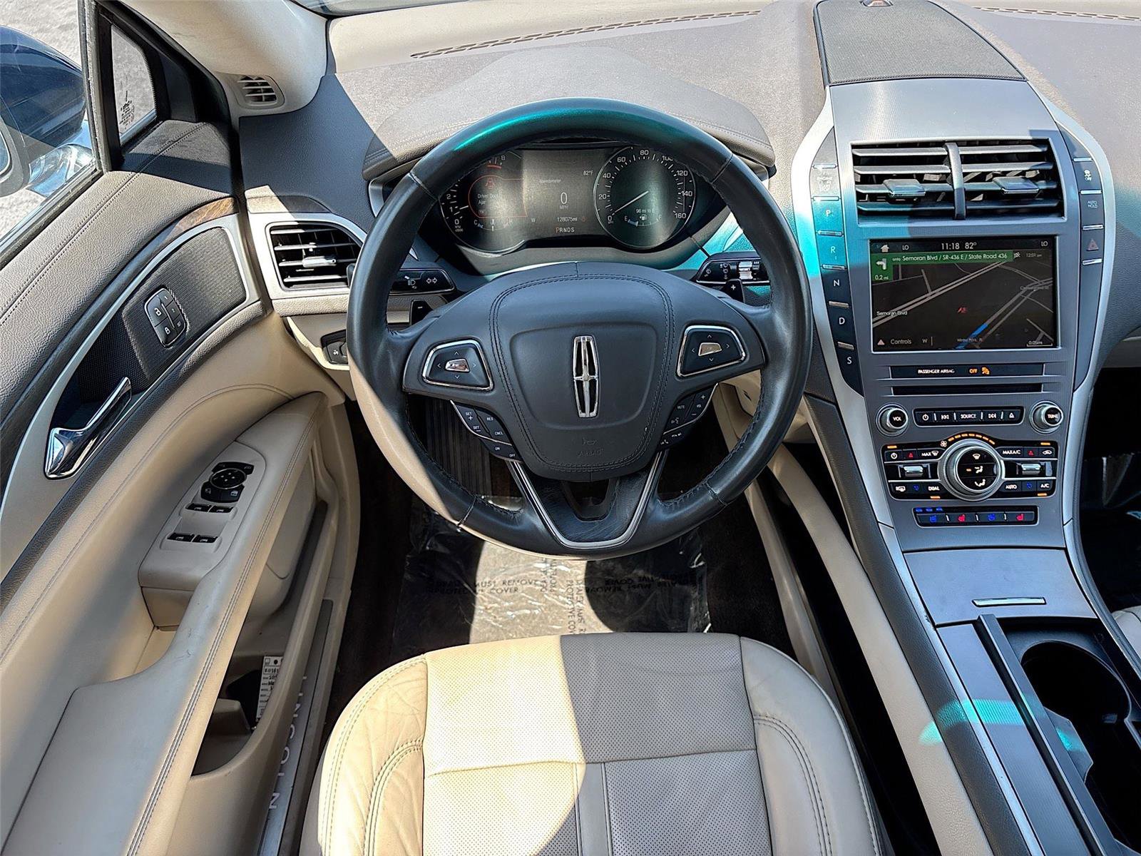 Used 2017 Lincoln MKZ Reserve image 22