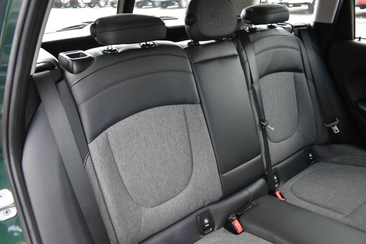 Used 2016 MINI Cooper Clubman FWD image 27