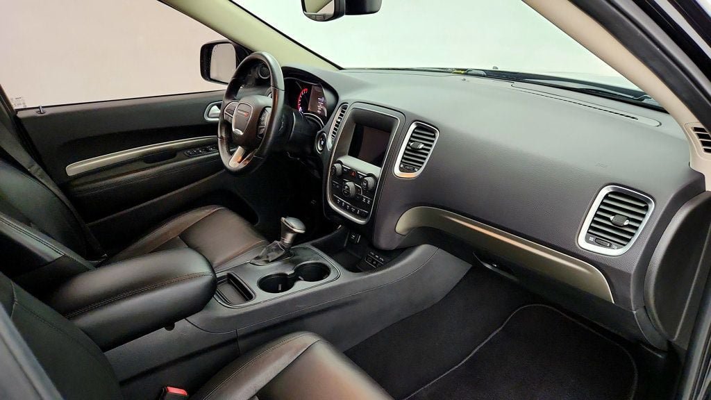 Used 2019 Dodge Durango SXT RWD image 27