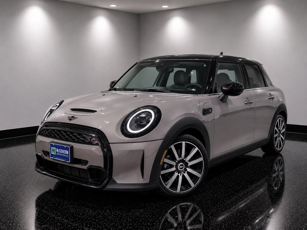Used 2024 MINI Cooper S FWD image 1