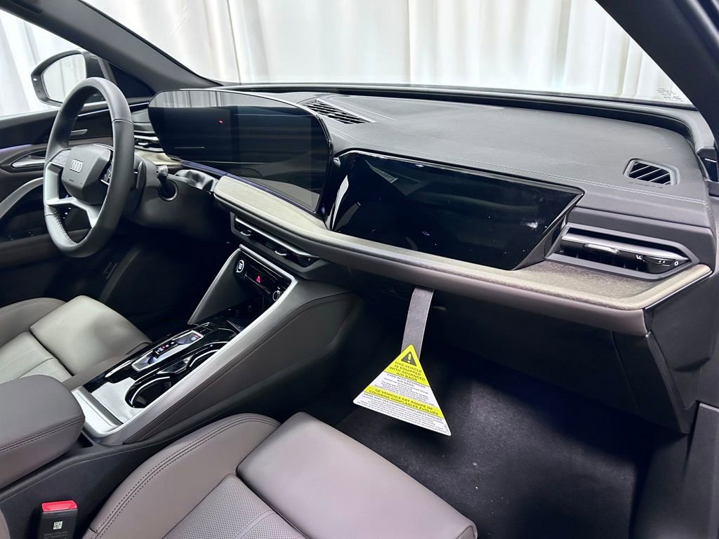 New 2025 Audi Q5 Premium Plus image 21