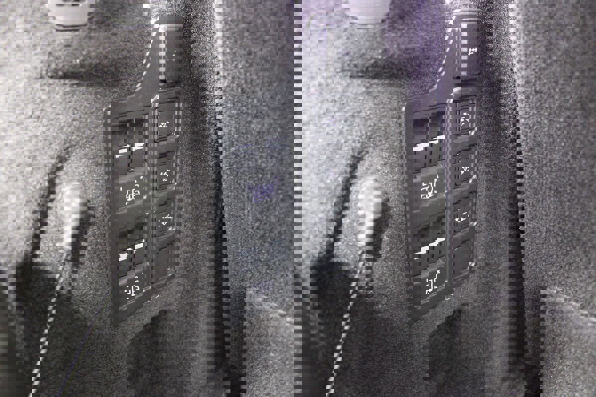 Used 2022 Land Rover Discovery S R-Dynamic image 34