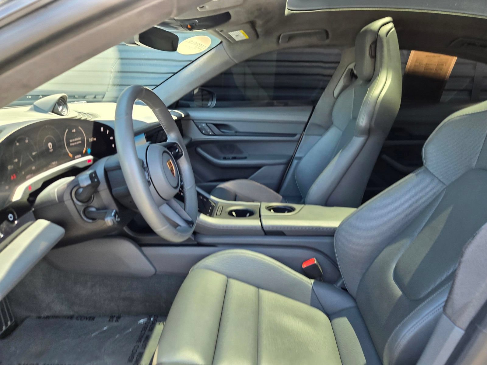 Certified 2022 Porsche Taycan GTS w/ Premium Package (P6U) AWD/4WD image 26