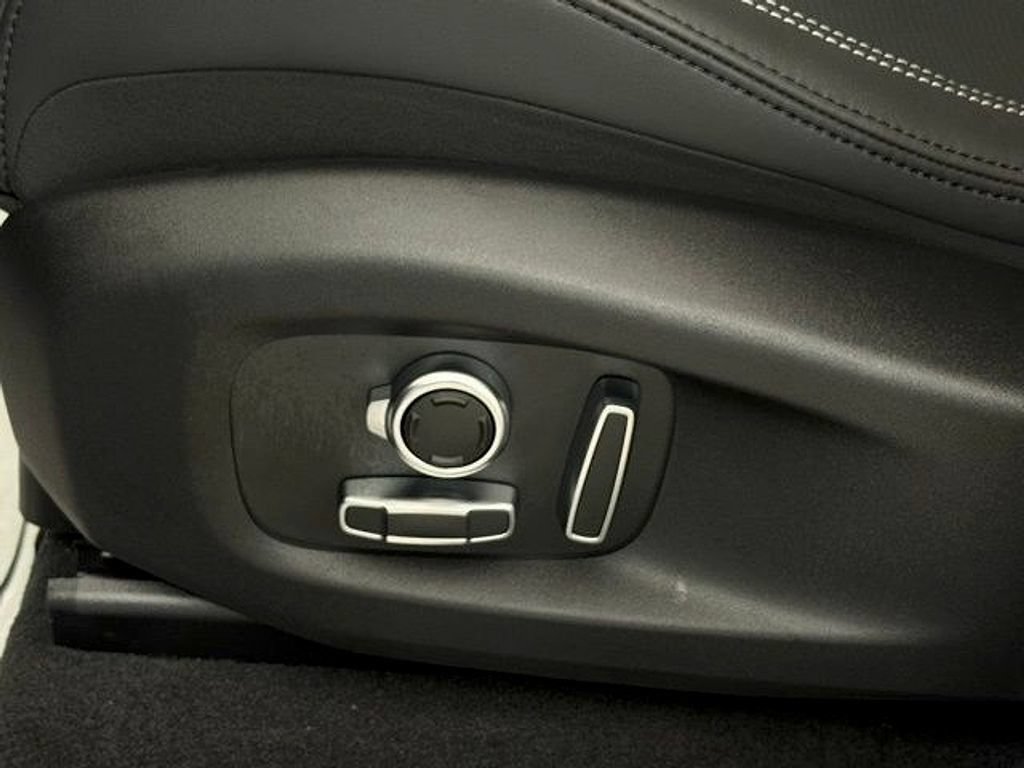 New 2026 Jaguar F-PACE R-Dynamic S AWD/4WD image 29