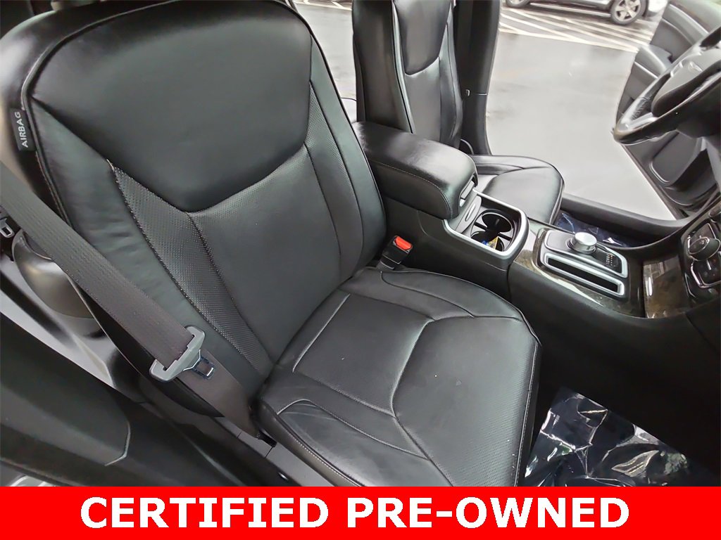 Certified 2019 Chrysler 300 Limited image 10