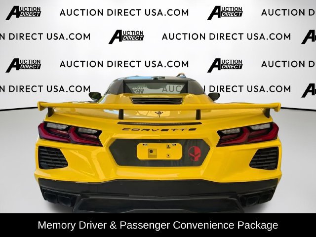 Used 2025 Chevrolet Corvette Stingray Premium Conv w/ Z51 Performance Package RWD image 6