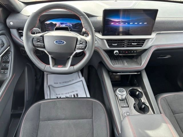 Certified 2025 Ford Explorer ST image 18