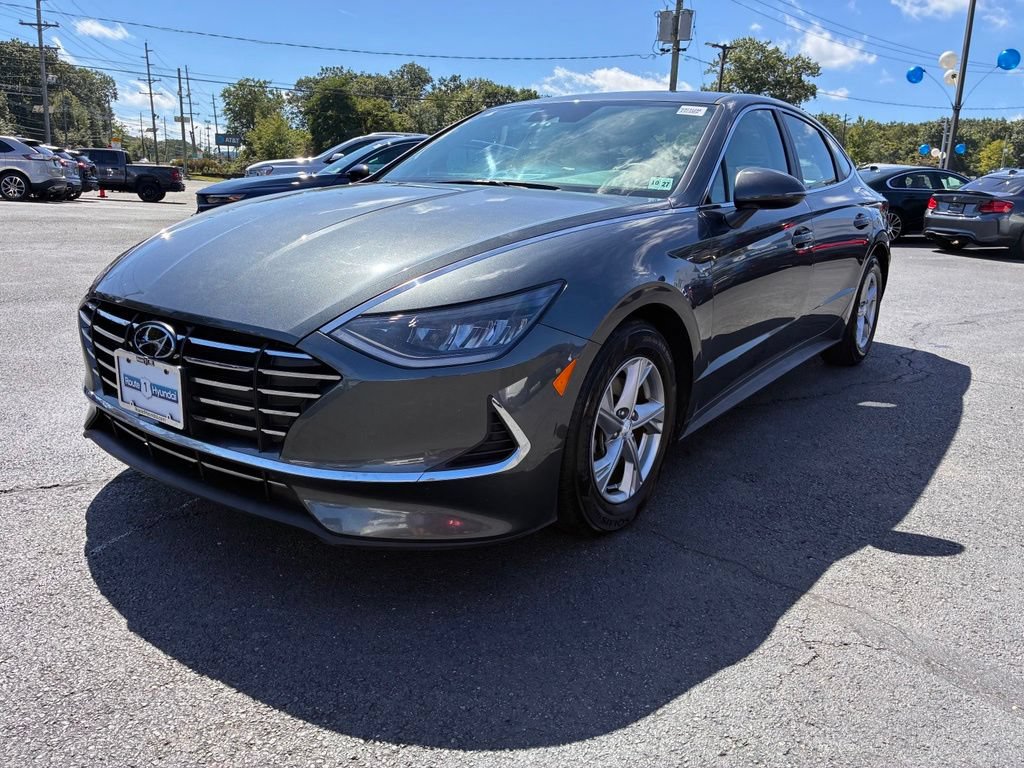 Used 2023 Hyundai Sonata SE w/ Cargo Package FWD image 3