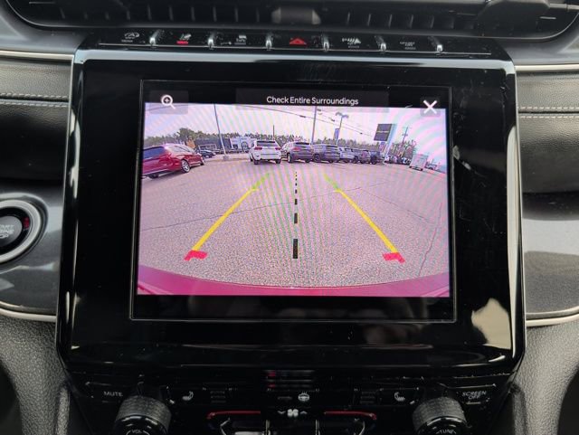 Used 2023 Jeep Grand Cherokee Altitude image 27