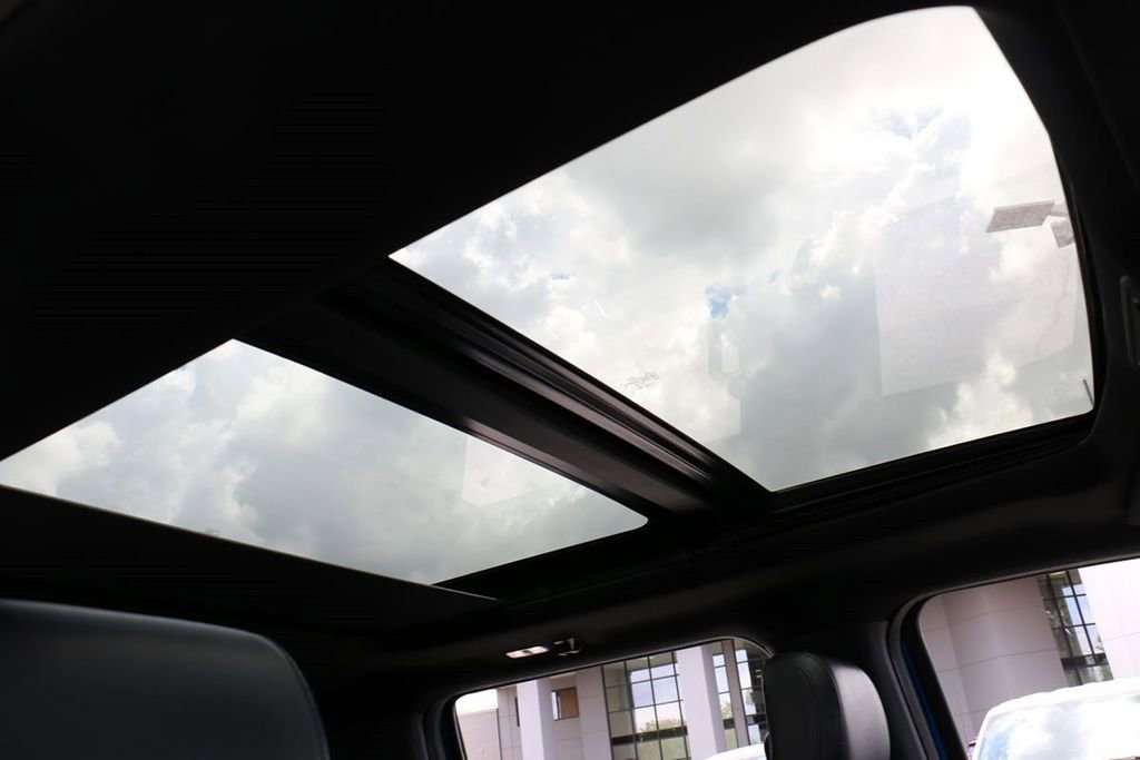 Used 2020 Ford F150 Raptor w/ Equipment Group 802A Luxury image 38