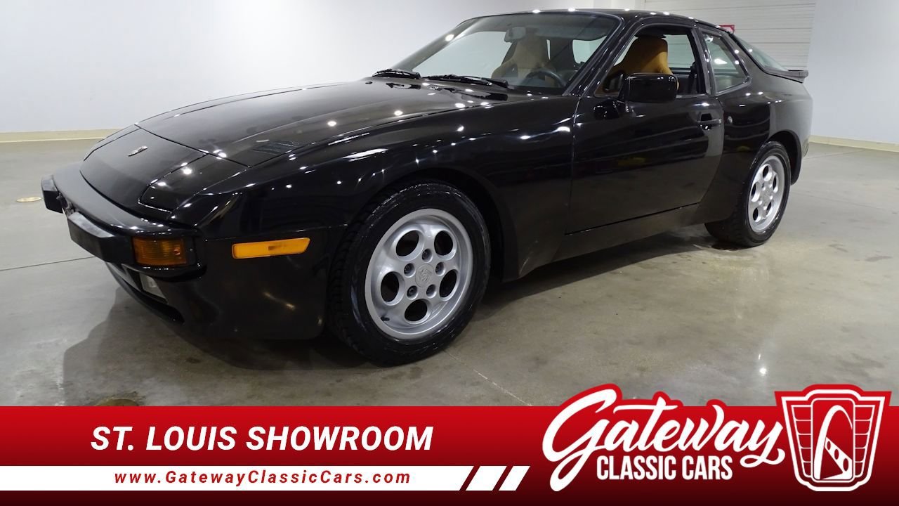 Used 1987 Porsche 944 S RWD image 1