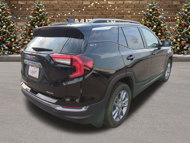 Used 2022 GMC Terrain SLT w/ LPO, Floor Liner Package image 6