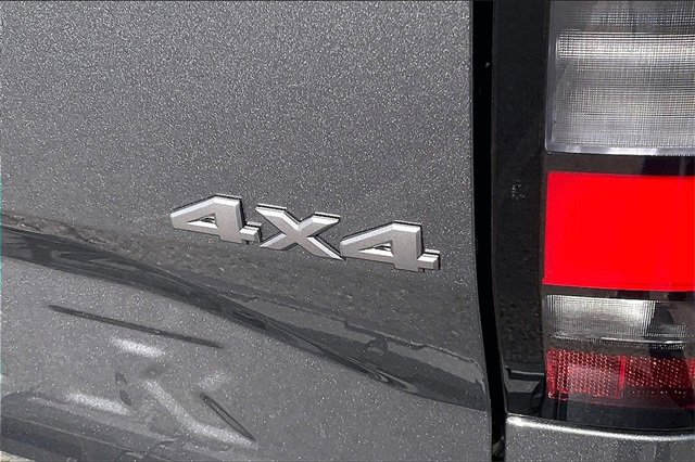 New 2026 Nissan Frontier SV image 8