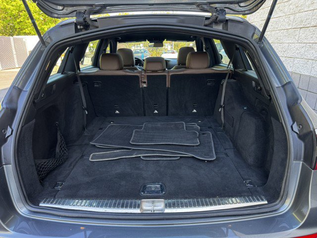 Used 2018 Mercedes-Benz E 400 4MATIC Wagon image 9