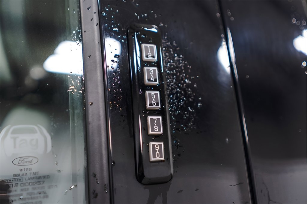 Used 2022 Ford F150 Lariat w/ Equipment Group 502A High image 43