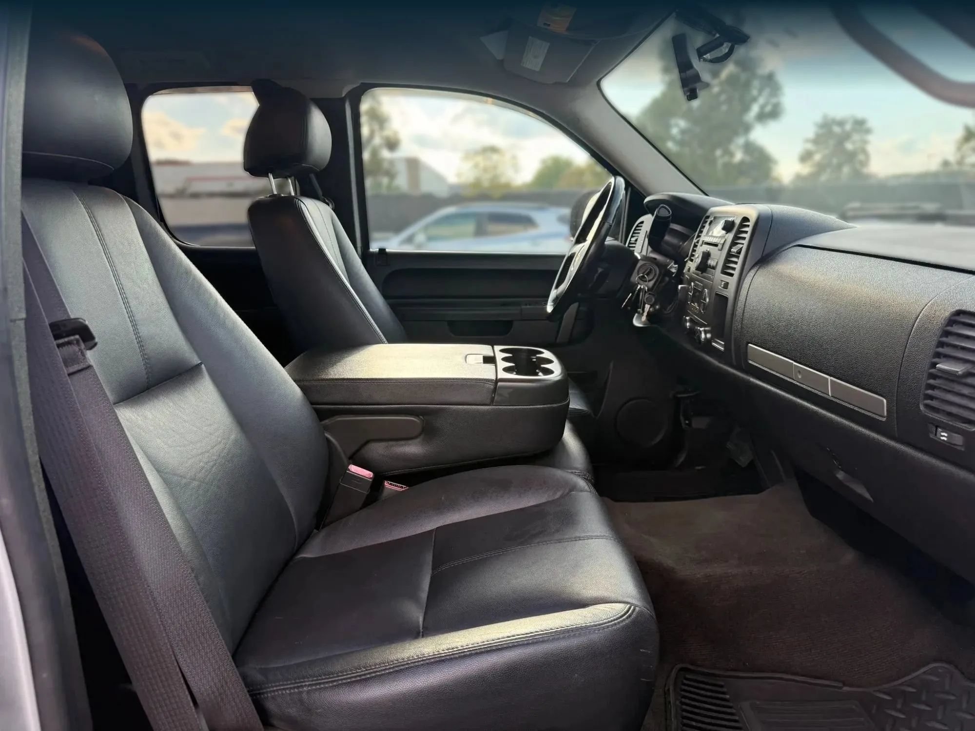 Used 2013 Chevrolet Silverado 1500 LT w/ All-Star Edition AWD/4WD image 18