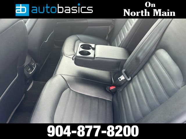 Used 2018 Ford Fusion SE w/ Fusion SE Technology Package FWD image 20