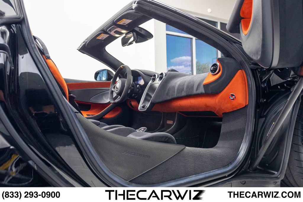 Used 2020 McLaren 600LT Spider RWD image 69
