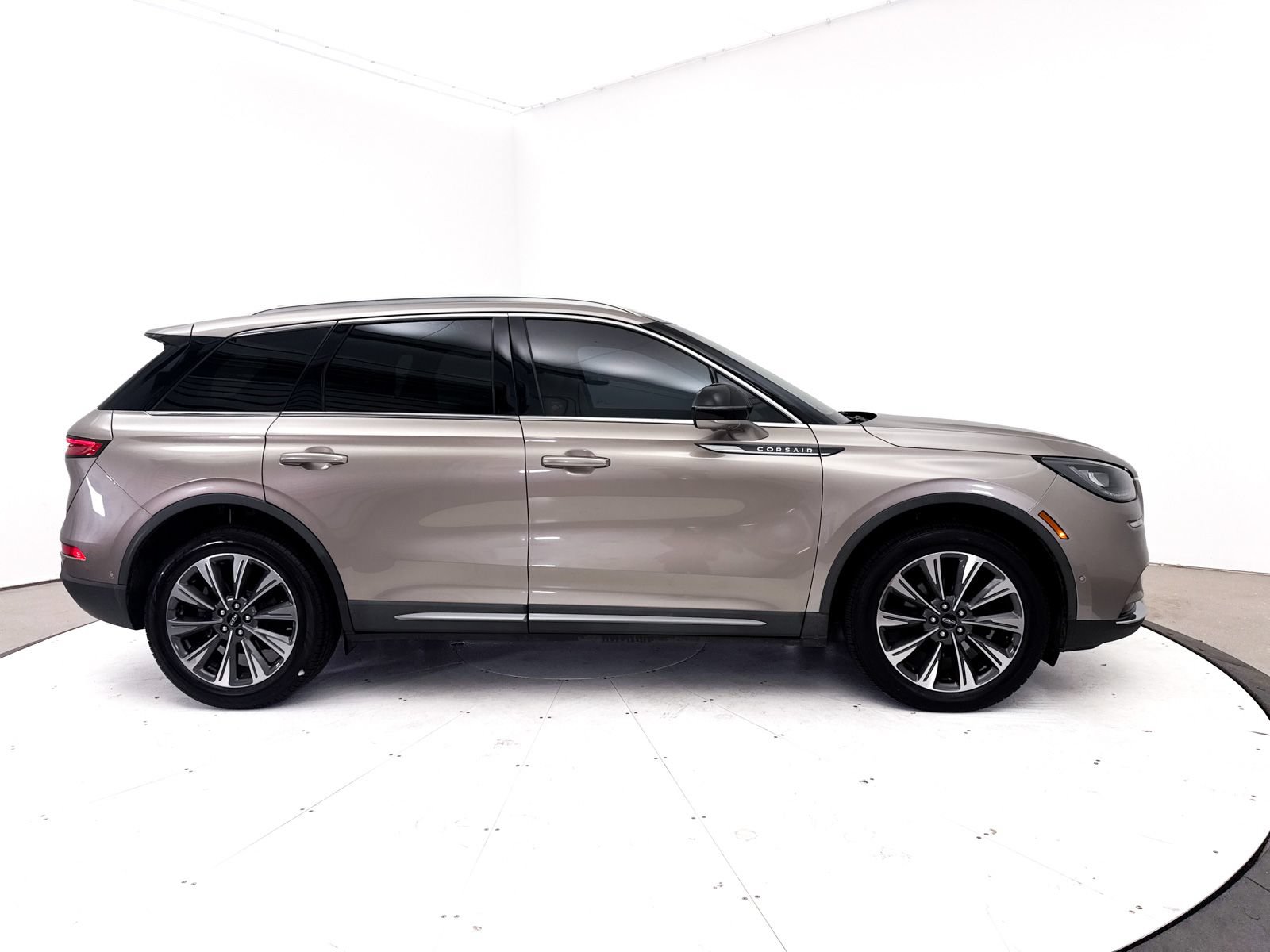 Used 2020 Lincoln Corsair Reserve FWD image 41