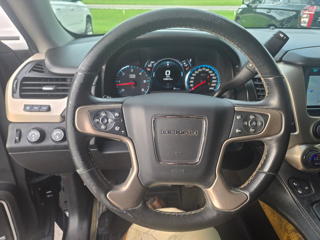 Used 2017 GMC Yukon Denali AWD/4WD image 11