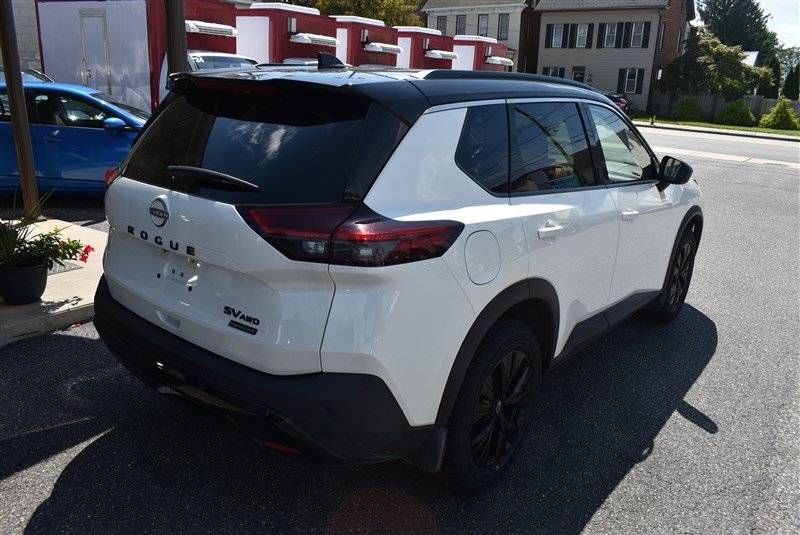 Used 2023 Nissan Rogue SV w/ SV Premium B Package AWD/4WD image 4