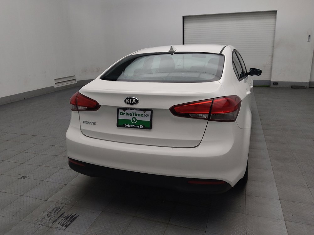 Used 2017 Kia Forte LX image 7
