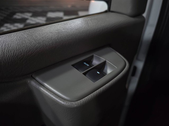 Used 2019 Chevrolet Express 2500 135''WB Low Roof Minivan/Van w/ Driver Convenience Package image 27