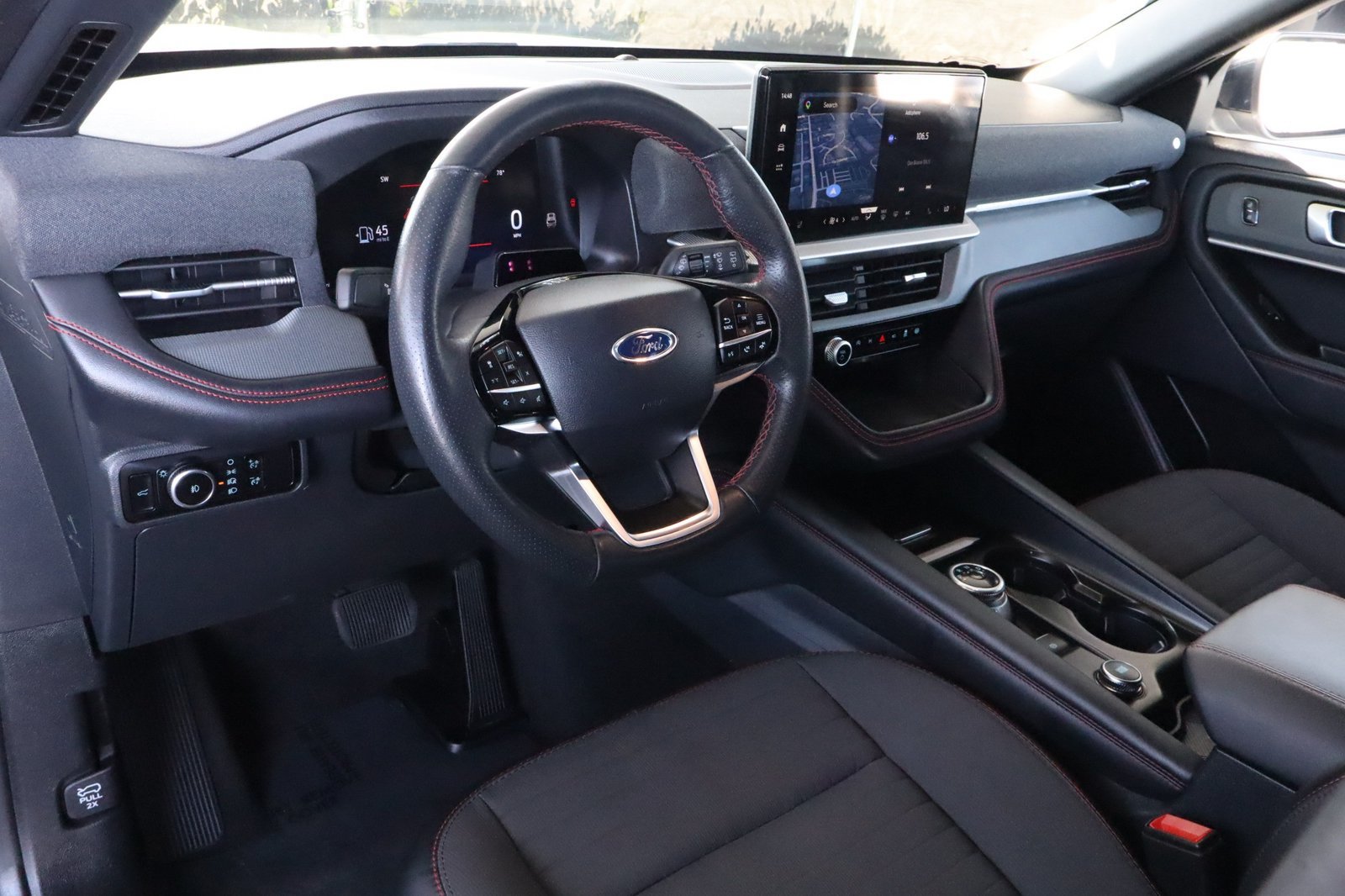 Used 2025 Ford Explorer ST-Line AWD/4WD image 17
