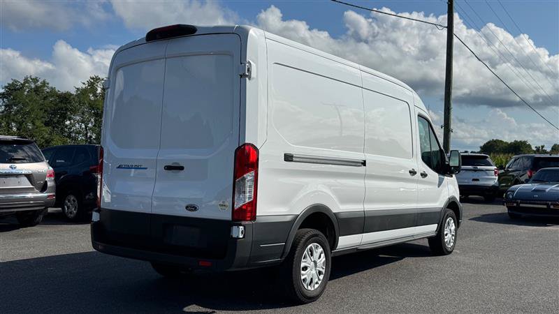 Used 2023 Ford E-Transit Medium Roof RWD image 9
