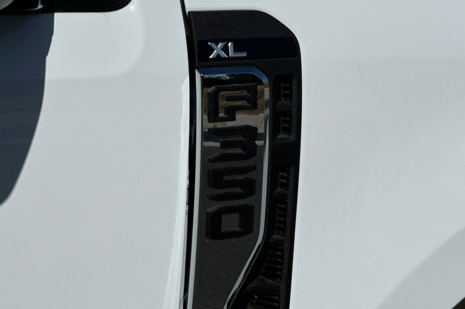 New 2025 Ford F350 XL w/ XL Chrome Package RWD image 30