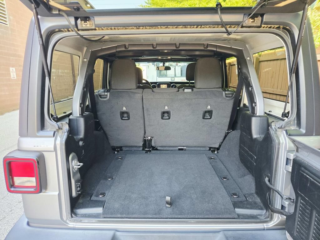 Used 2020 Jeep Wrangler Unlimited Sport S AWD/4WD image 14