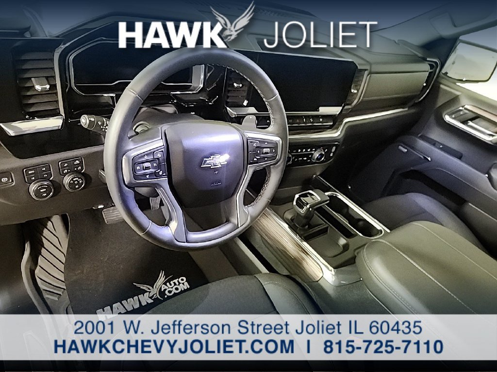 Used 2024 Chevrolet Silverado 1500 RST w/ Convenience Package II AWD/4WD image 10