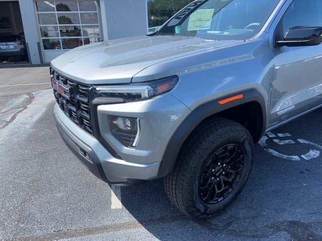 New 2026 GMC Canyon Elevation w/ Convenience Package RWD image 8