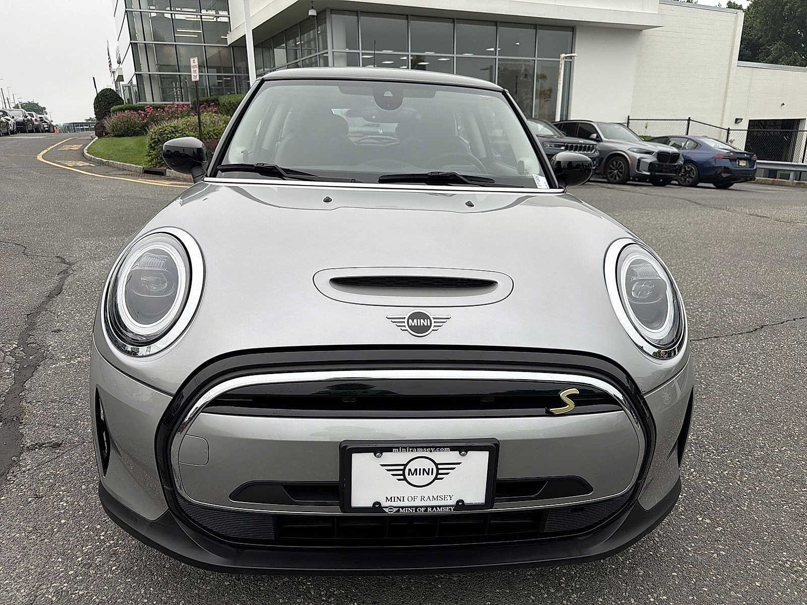 Used 2024 MINI Cooper SE FWD image 14