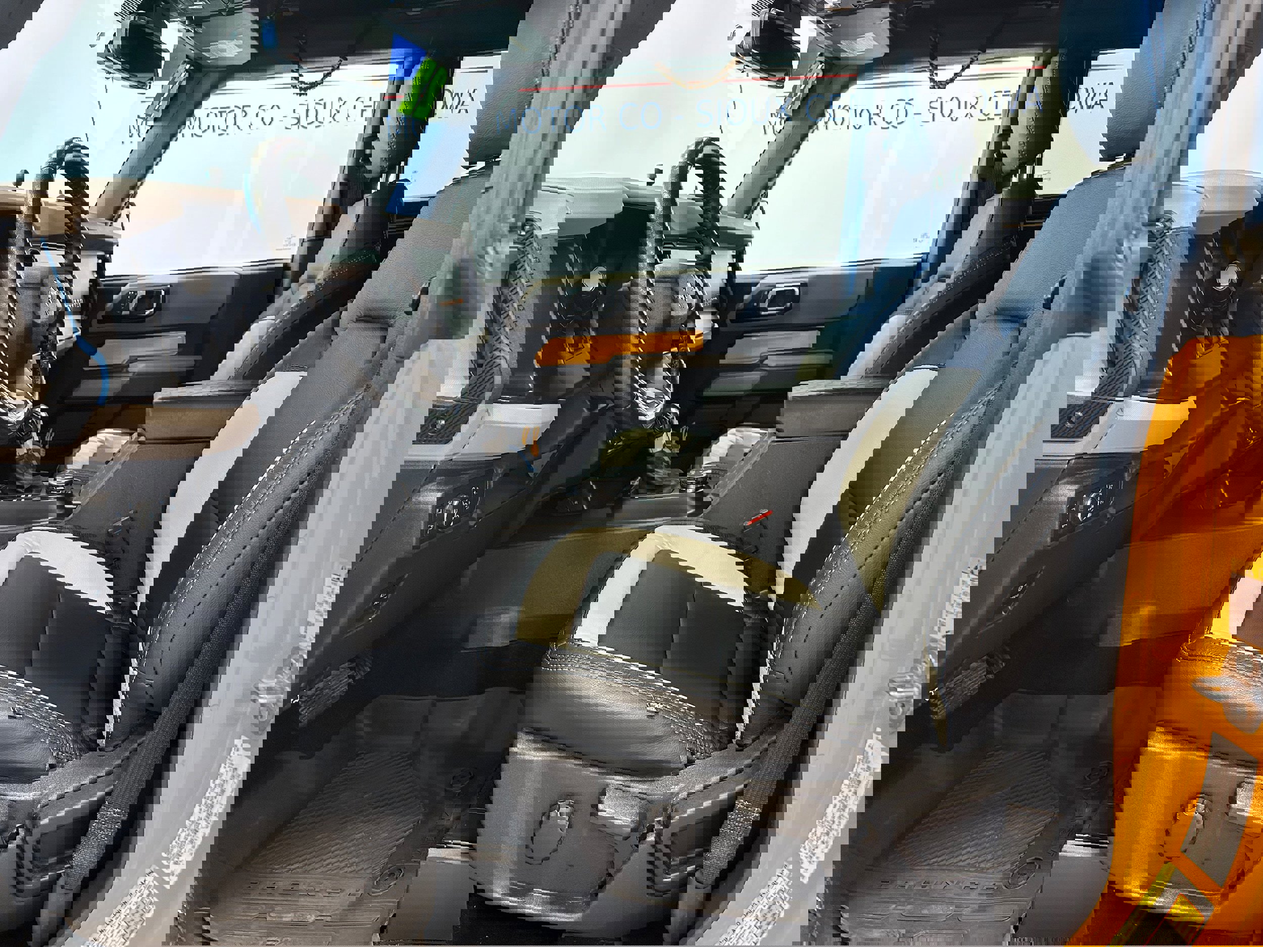 Used 2022 Ford Bronco Wildtrak image 10