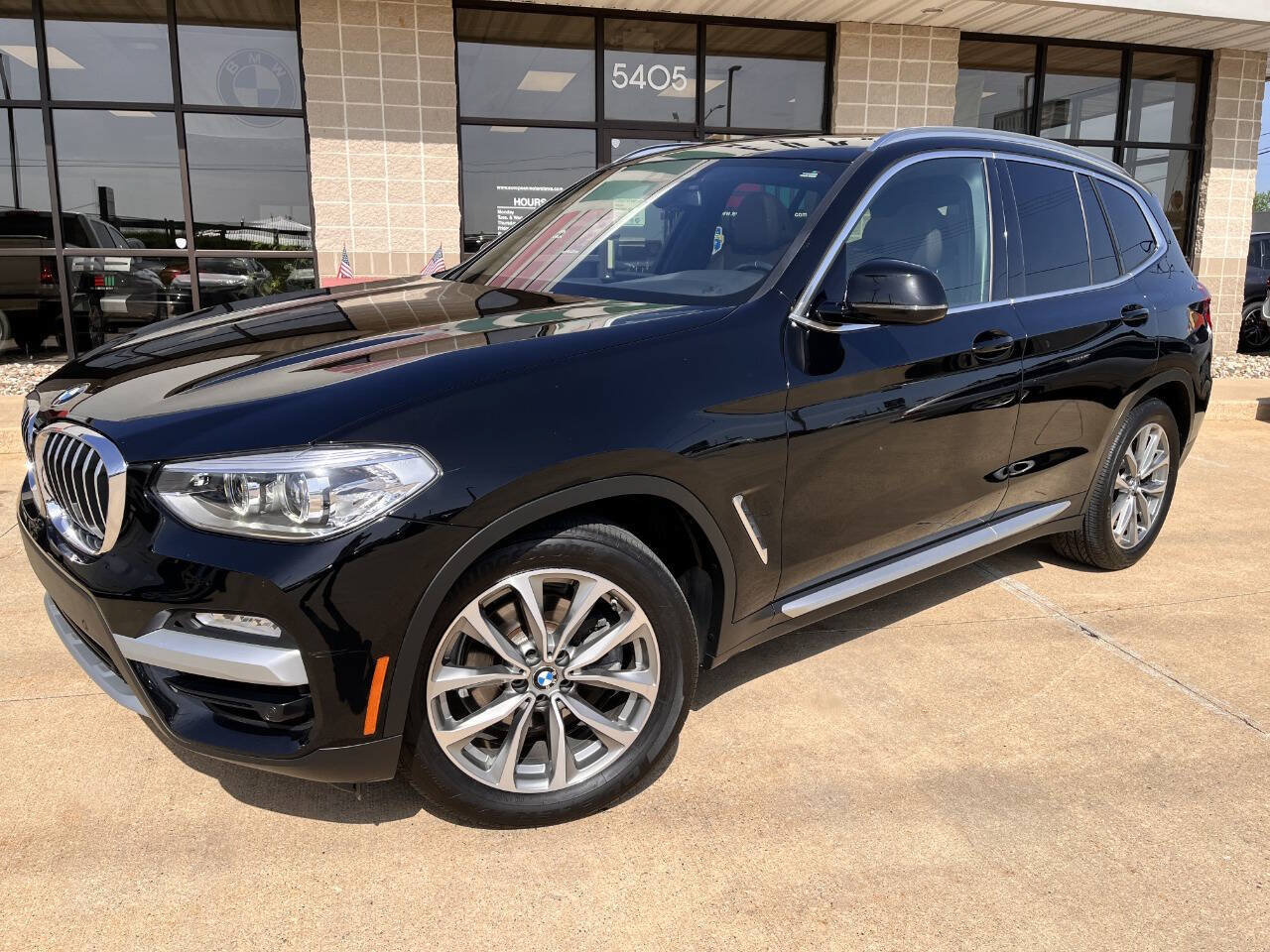 Used 2018 BMW X3 xDrive30i w/ Convenience Package AWD/4WD image 2