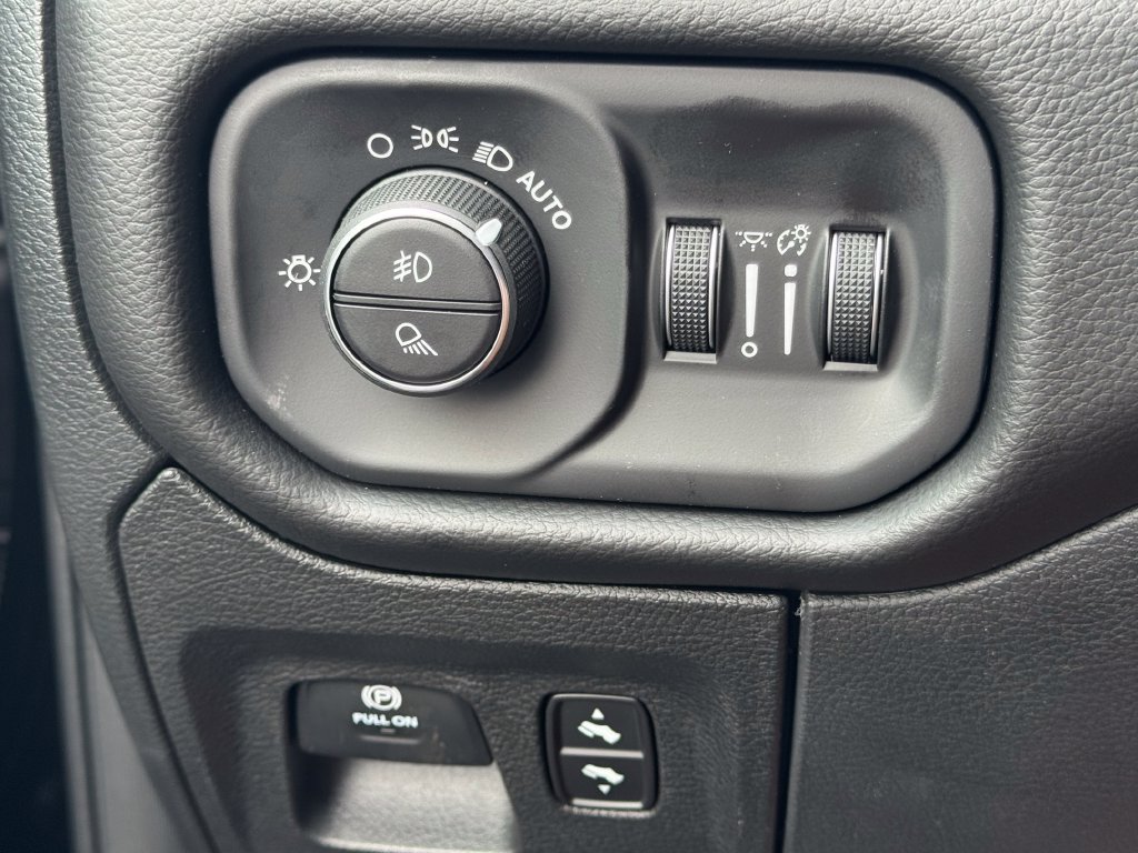 New 2027 RAM 1500 Laramie AWD/4WD image 30
