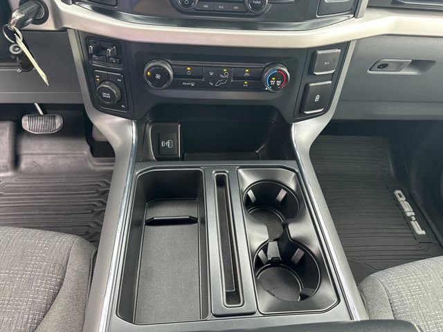 Used 2022 Ford F150 XLT w/ Trailer Tow Package image 16